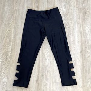 ONZIE  7/8 length leggings,size XS black cutout detail